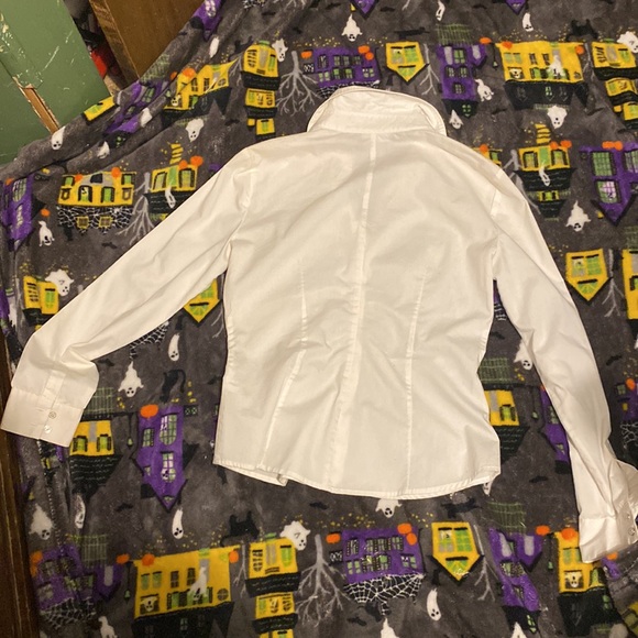 White button down shirt - Picture 2 of 2